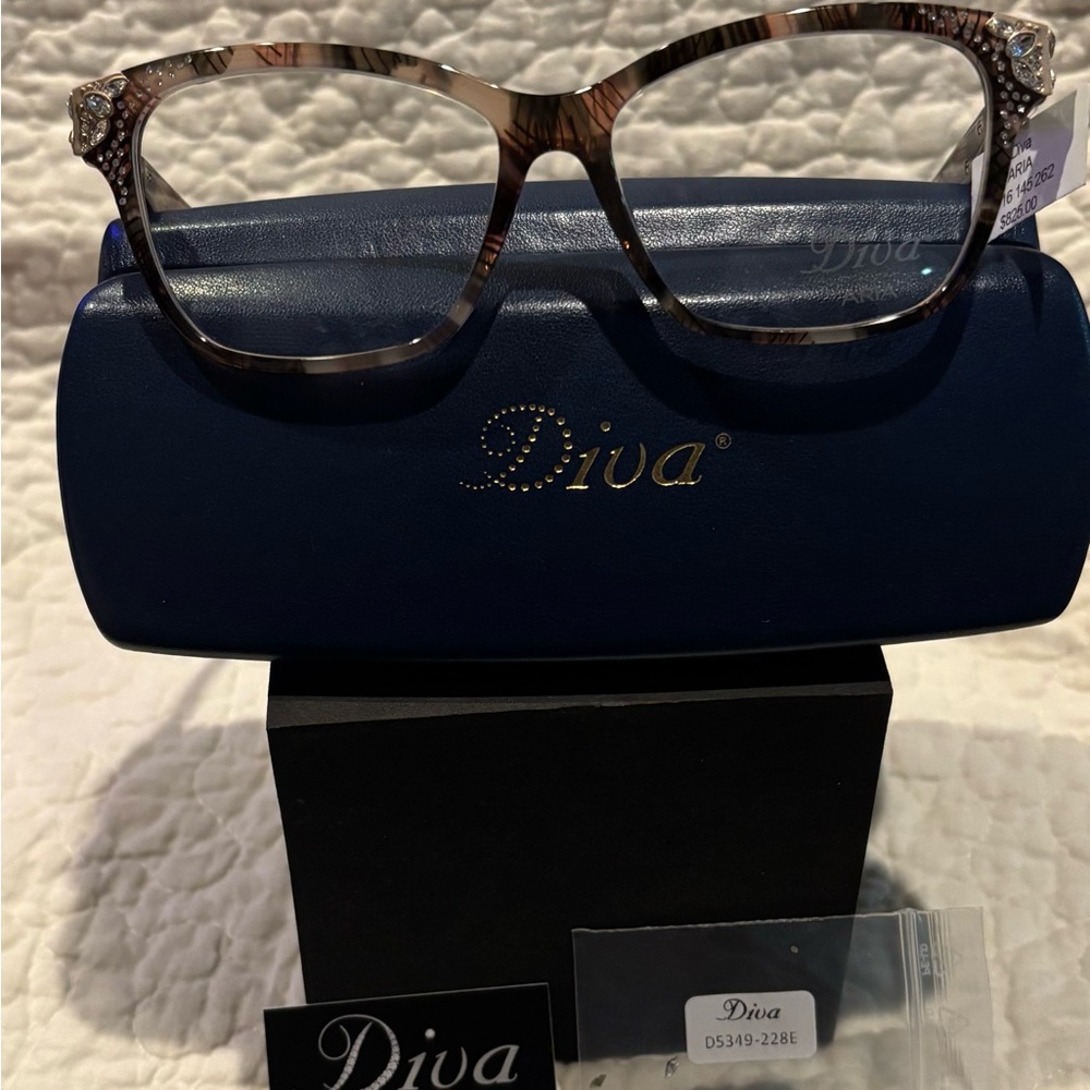 Diva Brown Eyeglasses